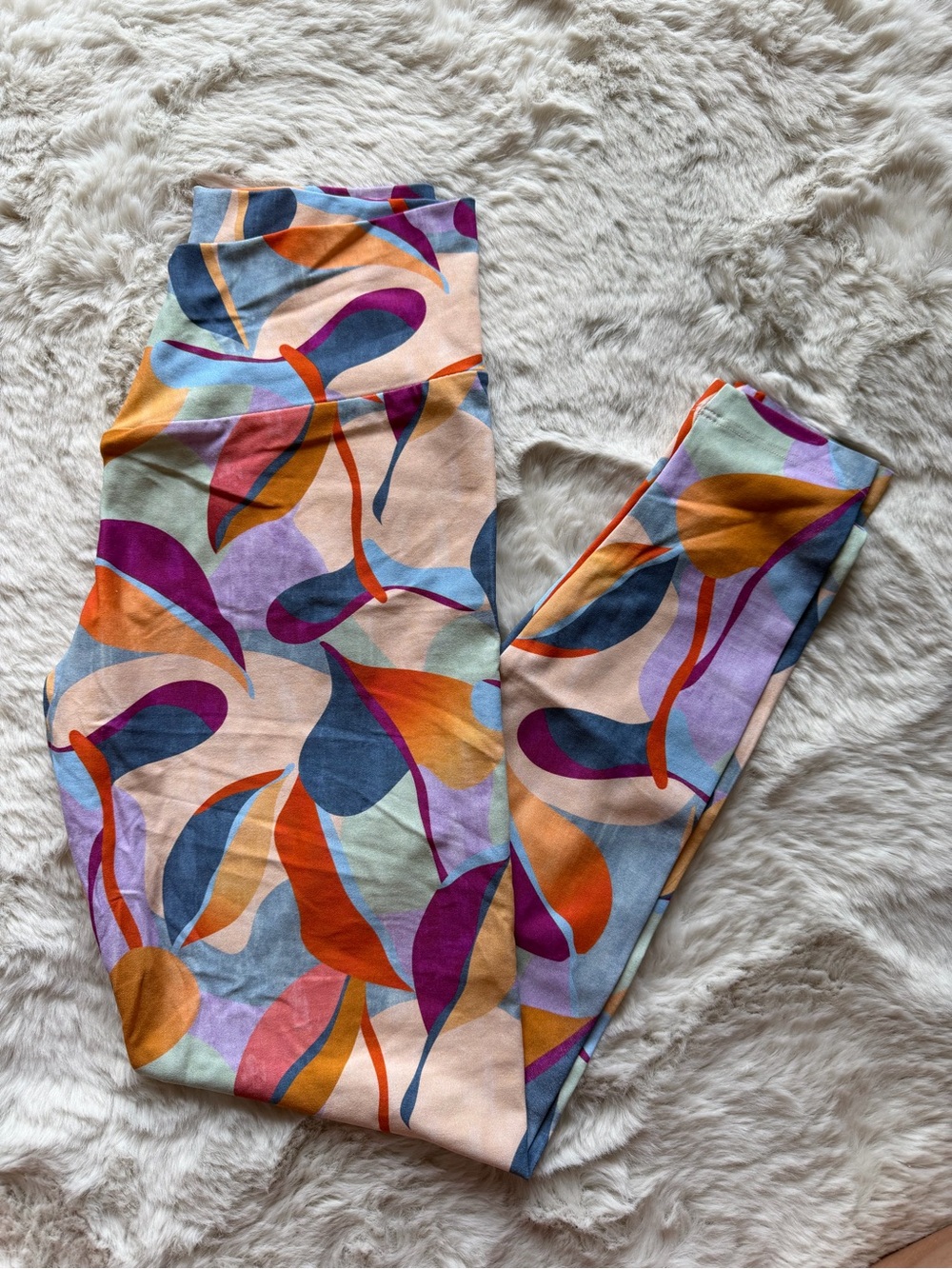 Booty by Brabants Multicolor Leaf-Print Leggings - Purple, Orange, Blue & Cream